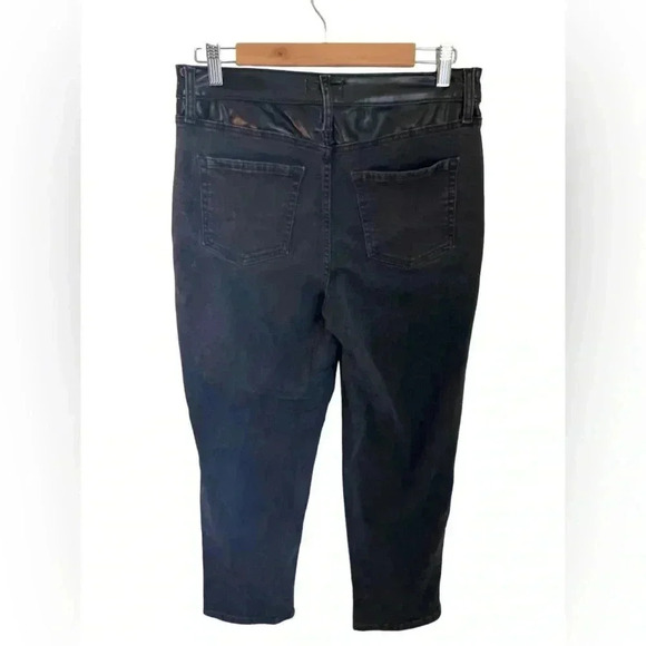 Maurices Women’s Straight High Rise Jeans, size 12 - Picture 3 of 5